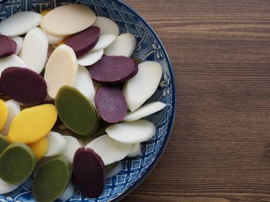 Kore Gıda, pirinç keki Bar beş renk