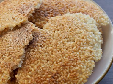 Kore yemeği Nurungji, çıtır pirinç kabuğu.