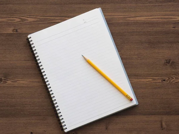 Caderno Branco Lápis — Fotografia de Stock