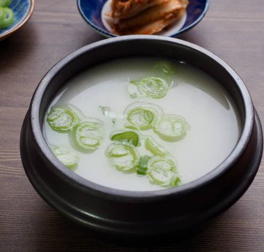 Kore yemeği et bacak kemik çorbası