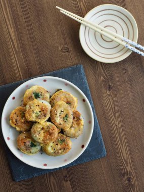 Kore yemeği ızgara kimbob yumurta