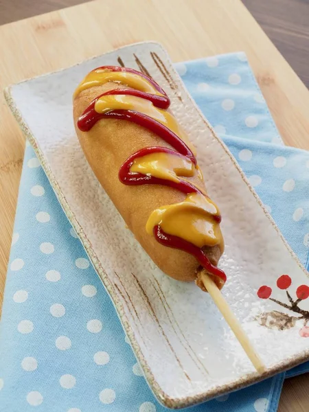 Ketchup Mustár Mártással Felett Hot Dog — Stock Fotó