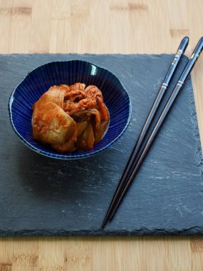 Kore yan yemekler, Stir-fried Kimchi