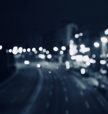 Şehir merkezi, gece caddesi Bokeh, kaçırılan odak noktası  