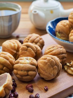 Kore gıda ceviz tatlılar ve yeşil çay