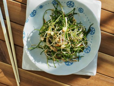 Kore yemeği malzemeler vahşi bıçaklamak soya sosu baharat