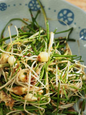 Kore yemeği malzemeler vahşi bıçaklamak soya sosu baharat