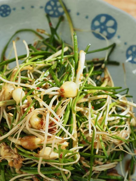 Kore yemeği malzemeler vahşi bıçaklamak soya sosu baharat