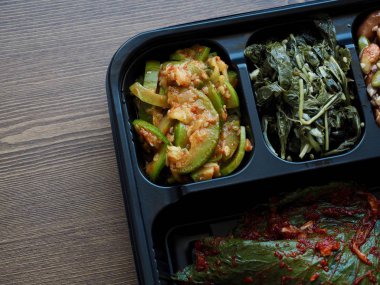 Kore geleneksel yan yemekler, fıstık, susam yaprağı, squash Bracken, Kimchi