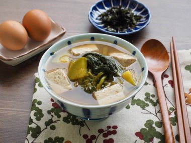 Korean food Soybean and spinach Paste Stew, doenjangguk, miso soup clipart