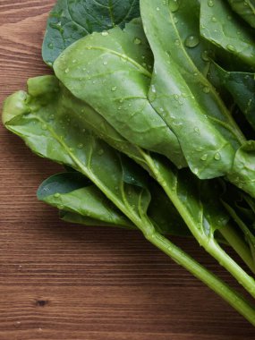 Kore taze organik ıspanak.