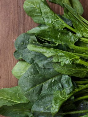 Kore taze organik ıspanak.