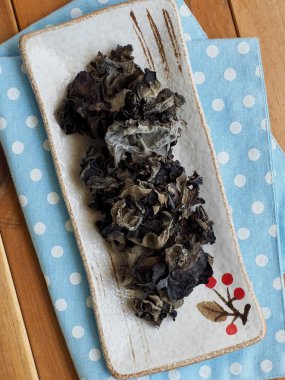 Asya gıda Kurutulmuş ağaç kulak mantarı, Macerate ağaç kulak mantarı