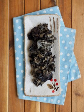 Asya gıda Kurutulmuş ağaç kulak mantarı, Macerate ağaç kulak mantarı