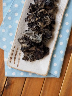 Asya gıda Kurutulmuş ağaç kulak mantarı, Macerate ağaç kulak mantarı