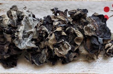 Asya gıda Kurutulmuş ağaç kulak mantarı, Macerate ağaç kulak mantarı