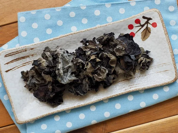 Asya gıda Kurutulmuş ağaç kulak mantarı, Macerate ağaç kulak mantarı