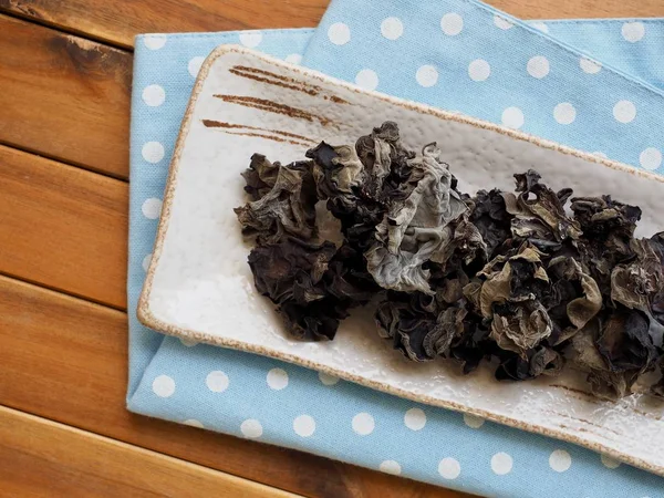 Asya gıda Kurutulmuş ağaç kulak mantarı, Macerate ağaç kulak mantarı