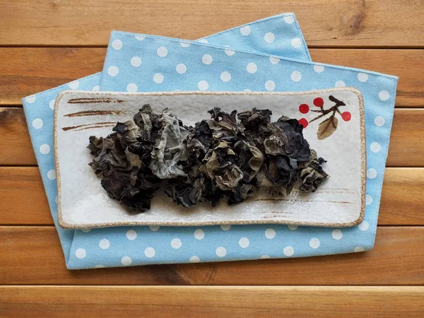 Asya gıda Kurutulmuş ağaç kulak mantarı, Macerate ağaç kulak mantarı