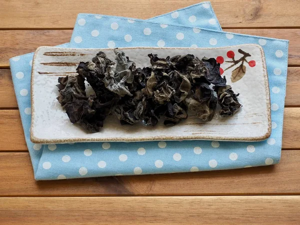 Asya gıda Kurutulmuş ağaç kulak mantarı, Macerate ağaç kulak mantarı