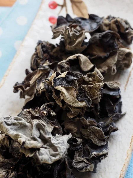 Asya gıda Kurutulmuş ağaç kulak mantarı, Macerate ağaç kulak mantarı