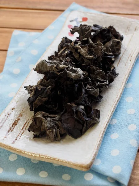 Asya gıda Kurutulmuş ağaç kulak mantarı, Macerate ağaç kulak mantarı