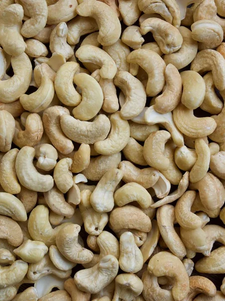 Ahşap tahta ile Kaju fıstığı