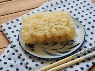 Asya gıda pirinç noodle, Kuru Pirinç Noodle