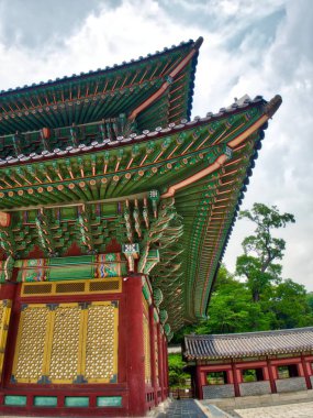 Kore 'nin geleneksel Sarayı Changdeok Sarayı