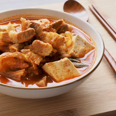 Kore yemeği Kimchi güveç, Kimchi-jjigae