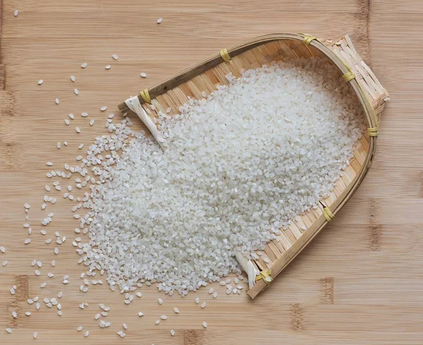 Ahşap Tahta Ile Beyaz Pirinç Asya Gıda Beyaz Pirinç — Stok fotoğraf