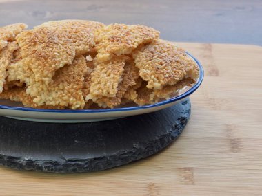 Kore yemeği Nurungji, çıtır pirinç kabuğu.