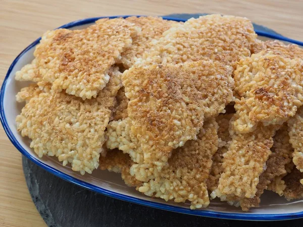 Kore yemeği Nurungji, çıtır pirinç kabuğu.