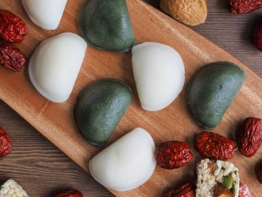 Kore yemeği Songpyeon, yarı moon şeklinde pirinç keki, Rüzgar tteok