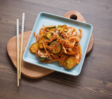 Kore yemeği salatalık sebzesi, sebzeli salatalık.