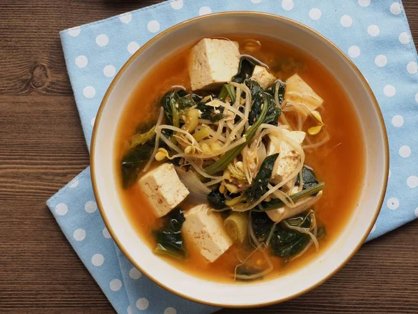 Корейская Еда Spinach Bean Sprouts Soybean Paste Soup — стоковое фото
