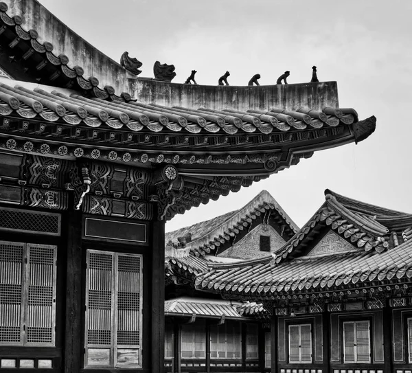 한국의 Changdeok Palace Black White Photo — 스톡 사진