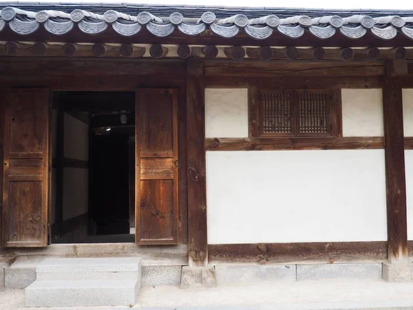 Korean Traditional Hanok Gate Wood Gate — Stock Photo, Image