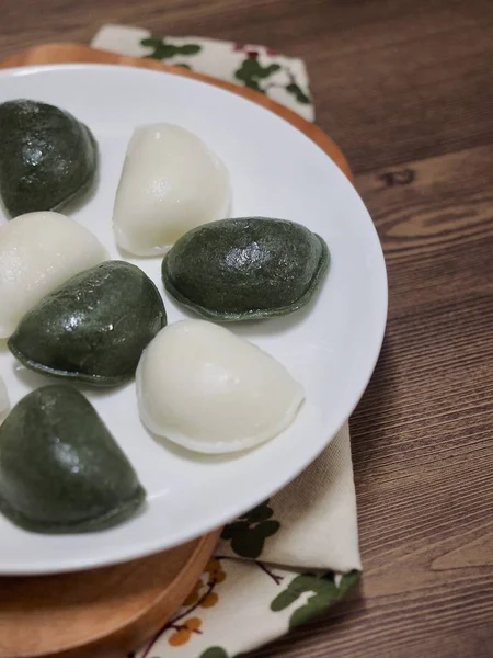 Comida Coreana Songpyeon Bolo Arroz Forma Meia Lua — Fotografia de Stock