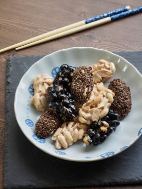 Kore geleneksel atıştırmalıkları Tatlı RicePuff, Gangjeong 