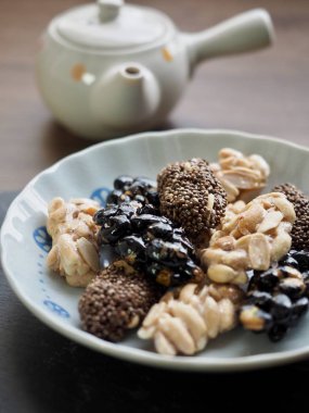 Kore geleneksel atıştırmalıkları Tatlı RicePuff, Gangjeong 