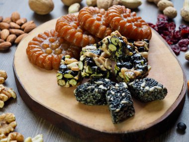 Kore geleneksel tatlılar ve kurabiye ve Fındık Mix, gangjeong, Yakgwa, Bal Çerez 