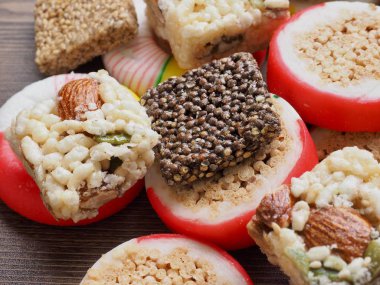 Kore geleneksel tatlılar ve kurabiye, gangjeong, şeker