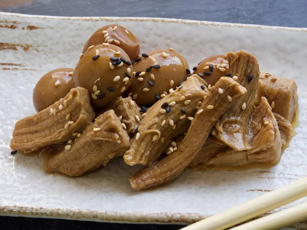  Asya gıda Domuz eti ve bıldırcın yumurtası soya sosu ve Bıldırcın yumurtası 