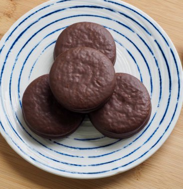 Çikolatalı Turta, Yuvarlak Çikolatalı Şekerler