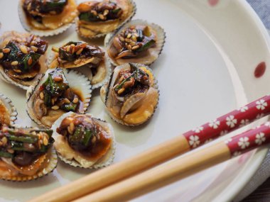 Kore yemeği cockle soya sosu baharat