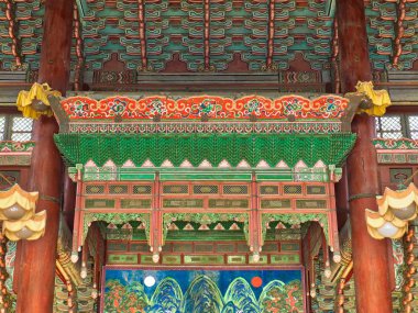 Kore 'nin Geleneksel Sarayı Changdeok Sarayı, sarayın içinde.