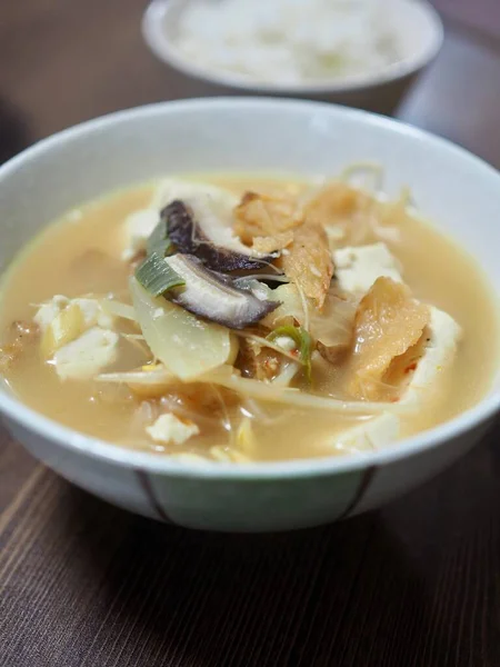 韓国料理ドライポラックスープと野菜 — ストック写真