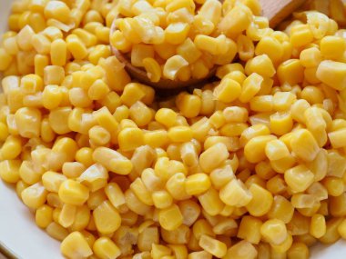 Seramik kasede tatlı mısır