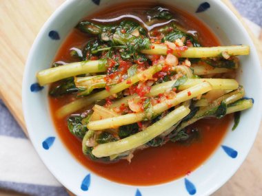 Kore yemeği taze turp turpu.